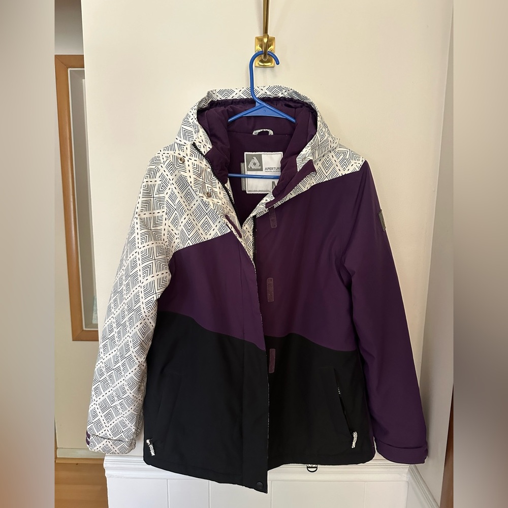 Like new women’s Winter Coat Size Medium